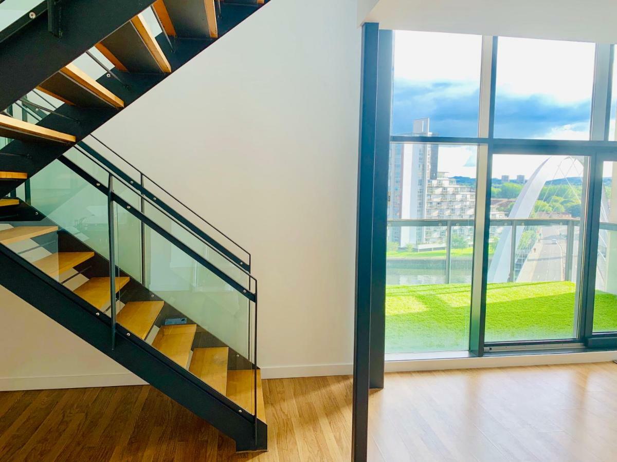 Glasgow City Centre - The Penthouse With Riverviews - Exterior photo